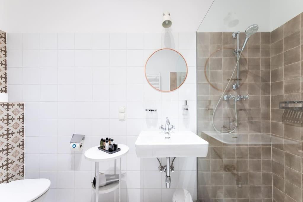 Appartement Sleek 1br Flat Near Center By Hm *