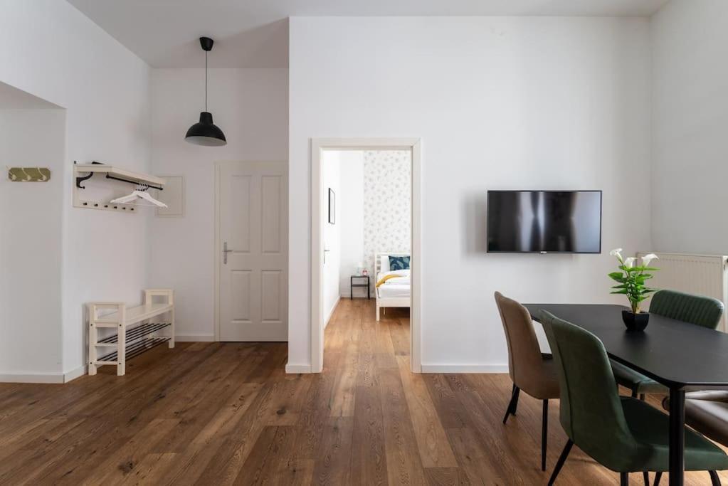 Appartement Sleek 1br Flat Near Center By Hm *