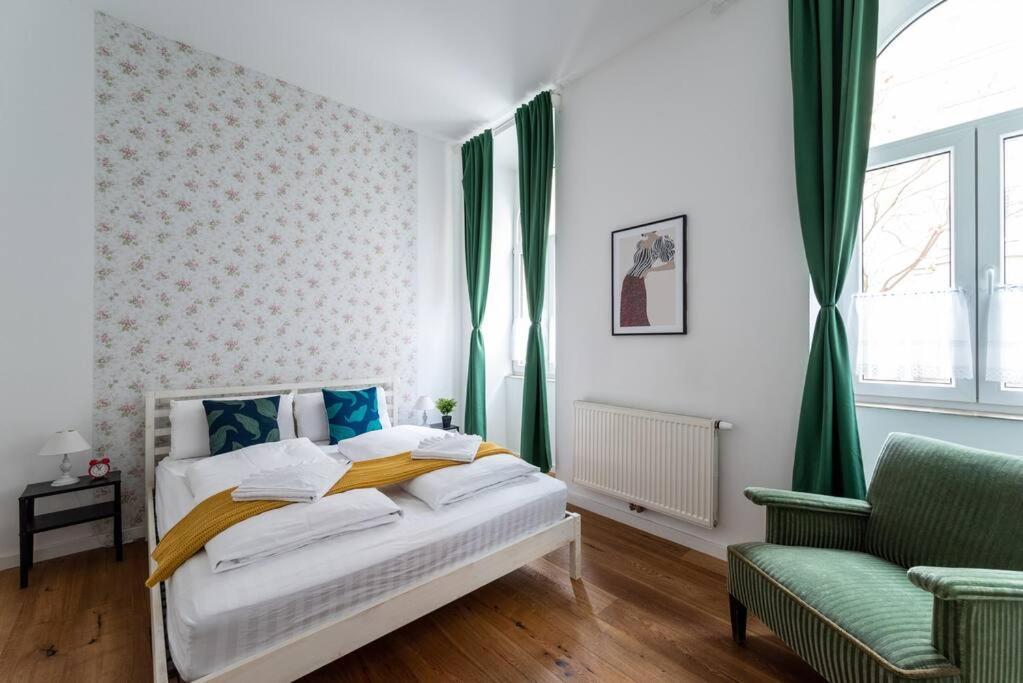 Appartement Sleek 1br Flat Near Center By Hm